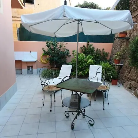 Studio - Garden In The City * ונטימיגליה