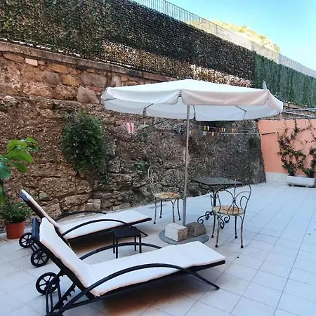 Studio - Garden In The City דירה *